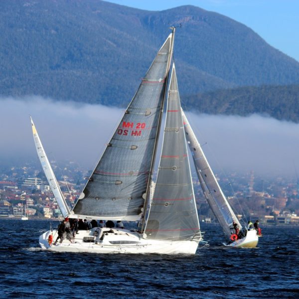 DSS management duel in BYC Winter Race